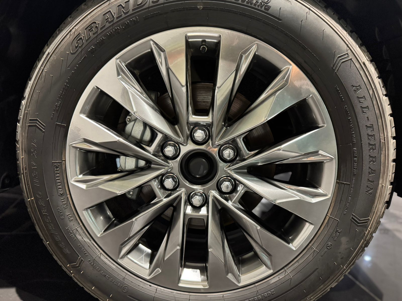 Lazrak auto Toyota land cruiser gxr 2025 